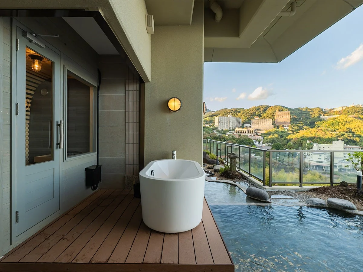 露天風呂とサウナ