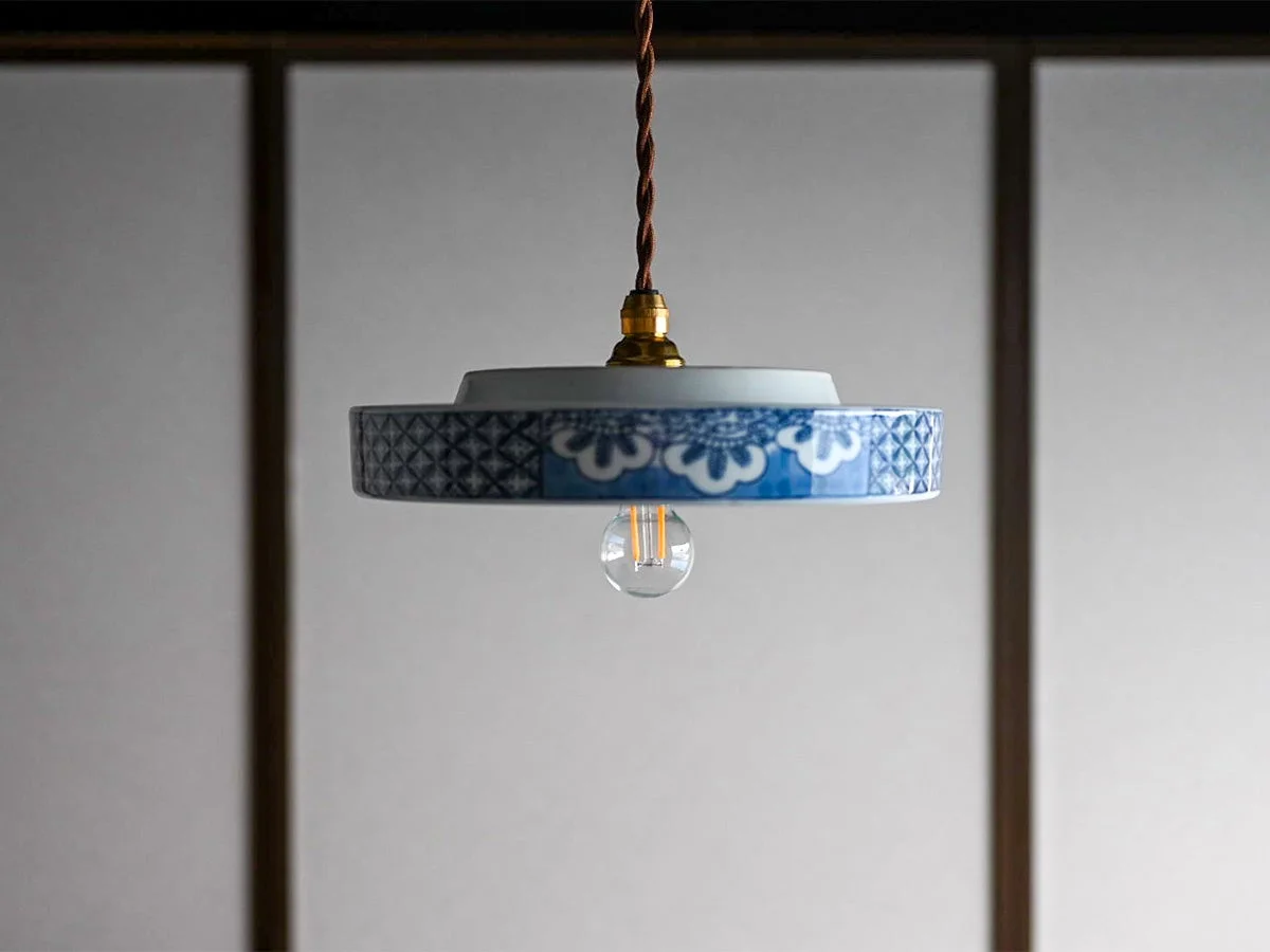 陶器製のペンダントライト